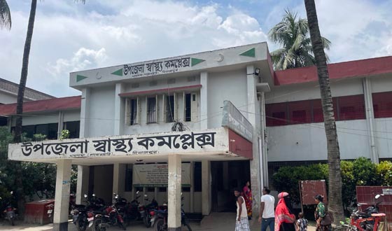 খানসামা স্বাস্থ্য কমপ্লেক্সে চিকিৎসক সংকট, ব্যাহত হচ্ছে চিকিৎসাসেবা