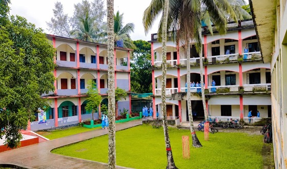 বাবুগঞ্জের সরকারি মাধ্যমিক বিদ্যালয় ক্রীড়া-সংস্কৃতি ও ফলাফলে ধরে রেখেছে সুনাম