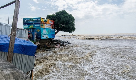 হুমকির মুখে কুয়াকাটা সৈকতের ট্যুরিস্ট পুলিশ বক্স