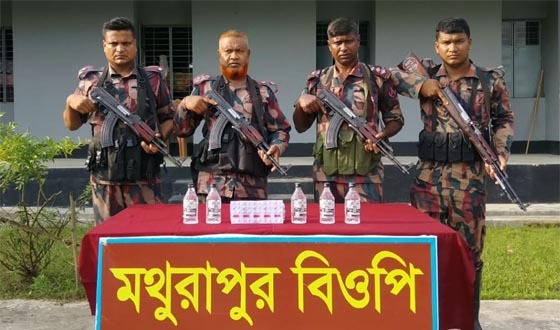দৌলতপুর সীমান্তে বিজিবির অভিযানে ভারতীয় মাদকদ্রব্য উদ্ধার