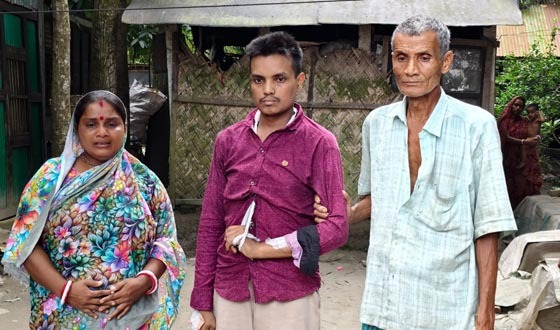 দুটি কিডনি নষ্ট, বাঁচার আকুতি লিবিয়া ফেরত শংকর সরকারের