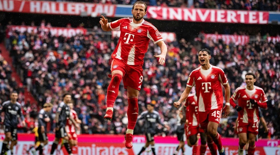 কেইনের জোড়া গোলে জয় পেলো বায়ার্ন