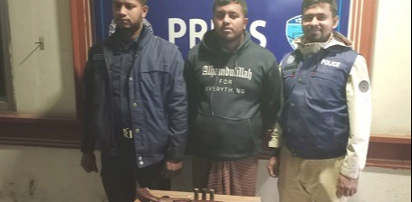 সাতকানিয়ার পশ্চিম ঢেমশায় অস্ত্র ও গুলিসহ গ্রেপ্তার ১