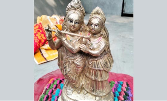 আশাশুনিতে চোরাই  মূর্তি উদ্ধার