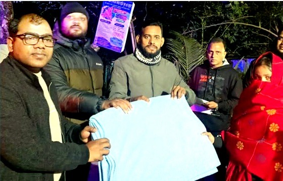 চরভদ্রাসনে কম্বল বিতরন করলেন ইউএনও