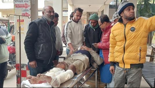 সিংড়ায় বিএনপি নেতার দুই পা কুপিয়ে জখম