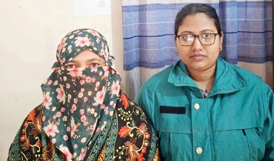 বরিশালে পরীক্ষার হলে আটক নারীকে জেলহাজতে প্রেরন