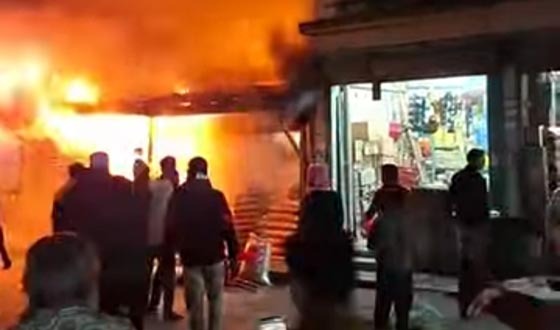 গফরগাঁওয়ে আগুনে পুড়ে ৩ দোকান ছাই