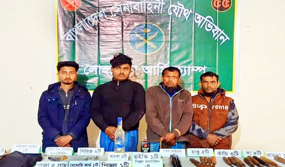 নড়াইলে ৮০০ রাউন্ড গুলি উদ্ধার, গ্রেফতার ৪