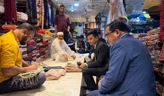 ঈদগাঁওতে দেশীয় পণ্যকে বিদেশি পণ্য বলে বিক্রি