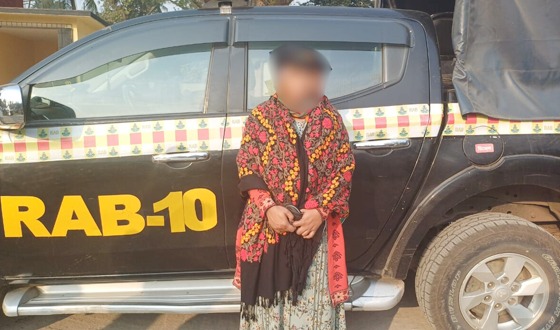 রাজবাড়ী রেলস্টেশন এলাকায় গাজা ও বিদেশী মদসহ এক মাদক ব্যবসায়ী  গ্রেফতার