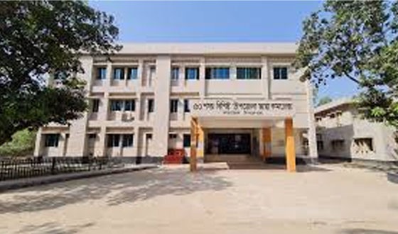 কাহারোলে স্বাস্থ্য কমপ্লেক্স লোকবল সংকটে স্বাস্থ্য সেবা ব্যাহত