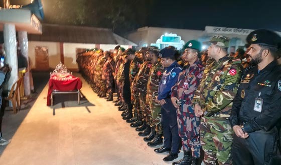 সীতাকুণ্ডে নিহত র‌্যাব কর্মকর্তা মোতালেবকে কুমিল্লায় দাফন