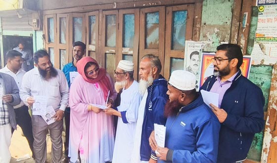 বাবুগঞ্জে লাঙ্গল প্রতীকে ভোট চেয়ে আবেগঘন আহ্বান