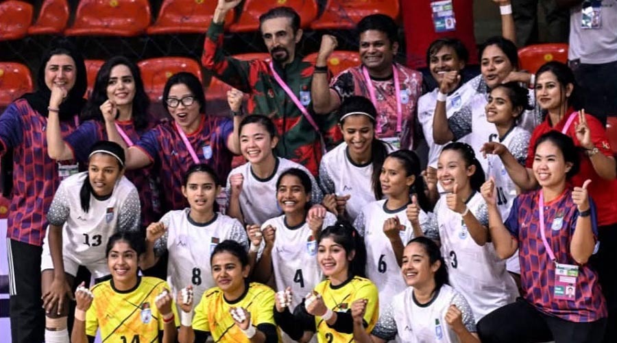 মালদ্বীপকে উড়িয়ে সাফ নারী ফুটসালে বাংলাদেশের প্রথম শিরোপা