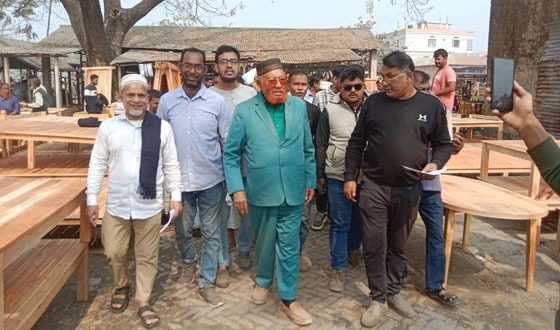 পাবনা-৩ আসনে প্রার্থীদের গণসংযোগ