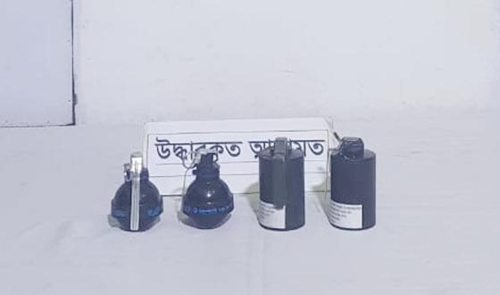 রাজধানীর কামরাঙ্গীরচরে পরিত্যক্ত অবস্থায় ০৪ টি গ্রেনেড উদ্ধার করেছে র‌্যাব-১০