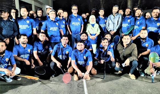 টাঙ্গাইল এলজিইডিতে ব্যাডমিন্টন টুর্নামেন্টের উদ্বোধন