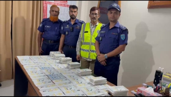 ভূরুঙ্গামারীতে সাড়ে তিন লাখ টাকার ভারতীয় চোরাই মোবাইল ফোন ডিসপ্লে জব্দ