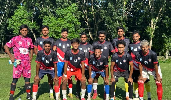 লোহাগড়ায় ৮ দলীয় ফুটবল টুর্নামেন্টের ফাইনাল খেলা অনুষ্ঠিত