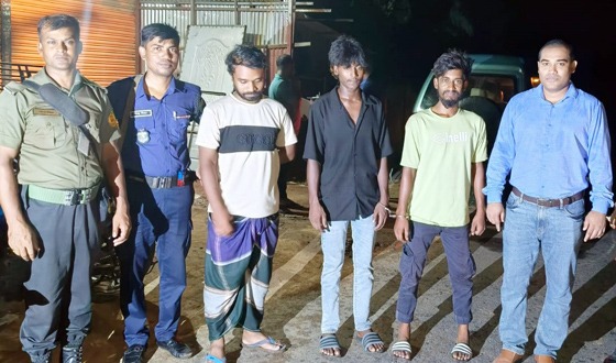 রাণীনগরে ভ্রাম্যমান আদালতে ৩ জনের কারাদন্ড