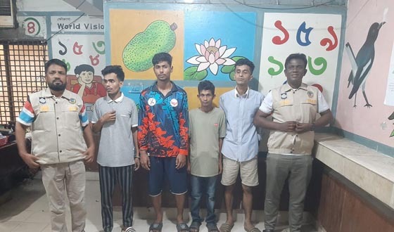 বরিশালে কথিত কিশোর গ্যাংয়ের চার সদস্য আটক