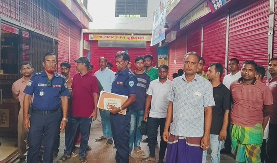 চাঁদপুরে স্বর্ণের দোকান থেকে কারিগরের লাশ উদ্ধার