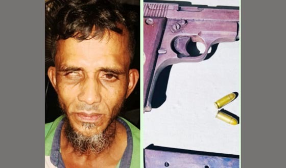খুলনায় চার সন্ত্রাসী গ্রেফতার, অস্ত্র ও গুলি উদ্ধার