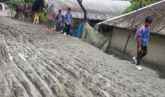 শ্রীউলায় ১২ কিঃ কাঁচা রাস্তায় জনদুর্ভোগ চরমে