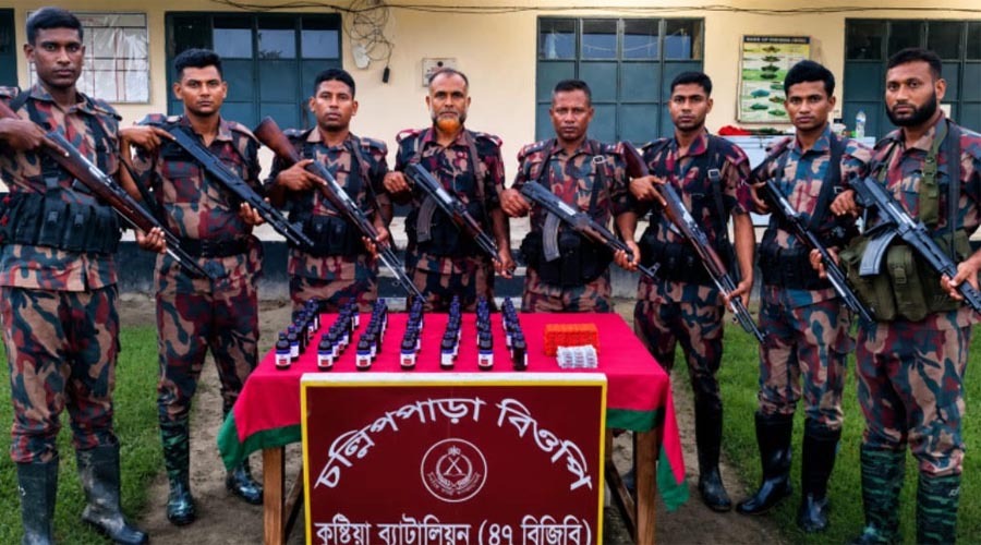 দৌলতপুর সীমান্তে ভারতীয় মাদকদ্রব্য উদ্ধার