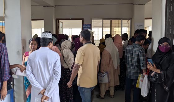 কাউখালীতে ফ্যামিলি কার্ডের তথ্য সংগ্রহকারীদের পরিক্ষা
