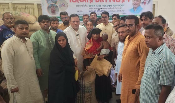ঝিনাইগাতীতে বন্যায় ক্ষতিগ্রস্ত ৮০০ পরিবার পেল জিআর চাল