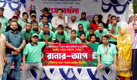 ত্রিশালে রানার-আপ বালক ফুটবল টিমকে গণসংবর্ধনা