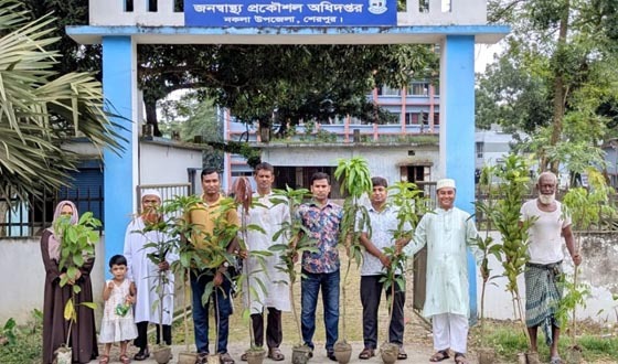 নকলায় পরিবেশ রক্ষায় জনস্বাস্থ্য প্রকৌশল বিভাগের বৃক্ষরোপণ
