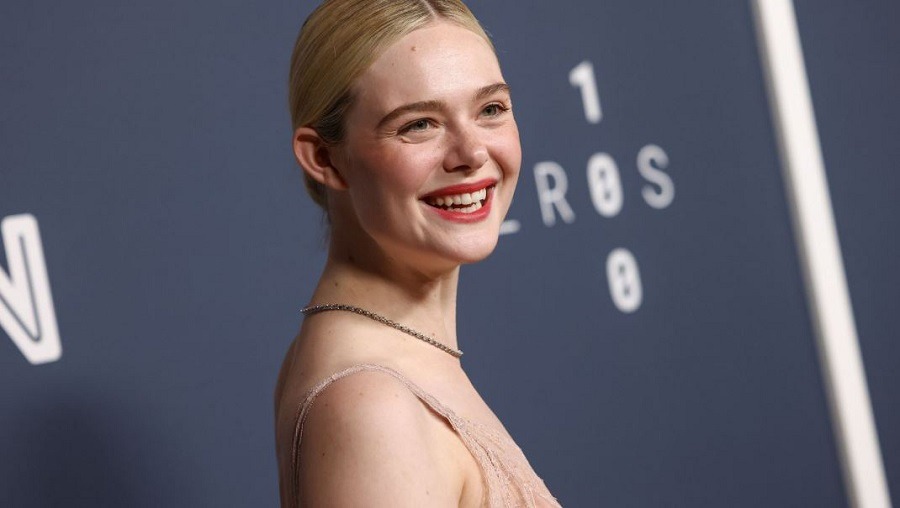 অস্কার মনোনয়ন পেয়ে আবেগপ্রবণ হয়ে পড়েছিলেন এলি ফ্যানিং