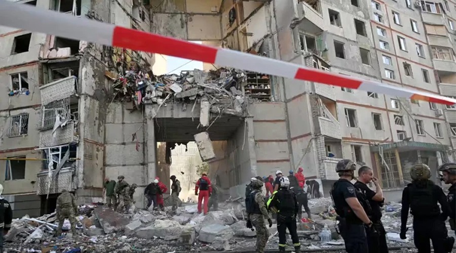 ইউক্রেনজুড়ে বিমান হামলার সতর্কতা, খারকিভে রুশ হামলায় আহত ১০