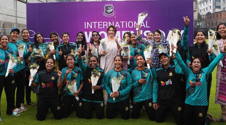নারী ক্রিকেট দলকে শুভেচ্ছা জানাল বিসিবি