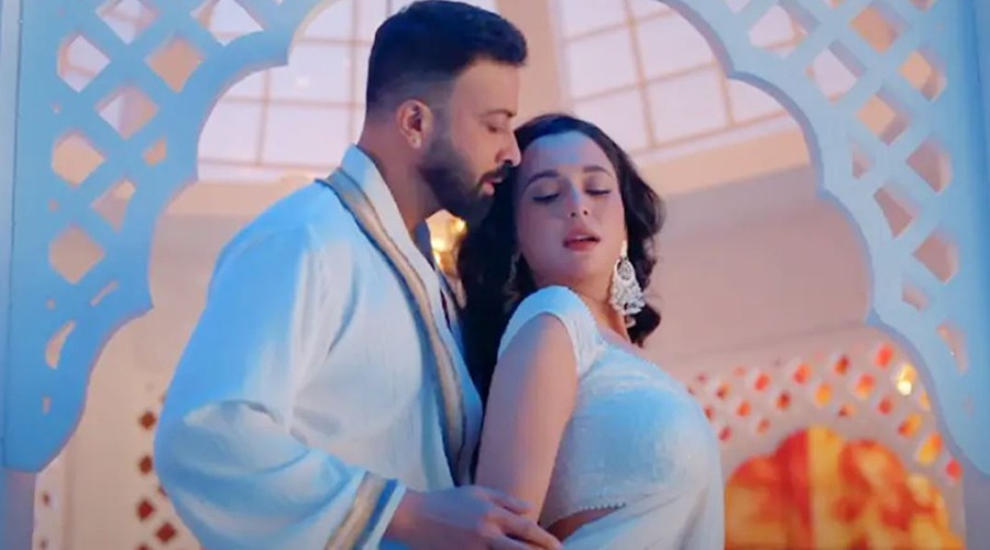 ফের শাকিব খানের সাথে জুটি বাঁধছেন সাবিলা নূর