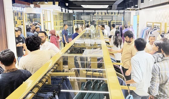 দক্ষিণ বনশ্রীতে ইল্লিয়ীনের ফ্ল্যাগশিপ স্টোরের যাত্রা শুরু