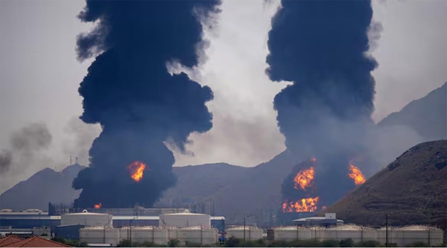 ইরানের হামলায় ১৩ মার্কিন ঘাঁটি ধ্বংস