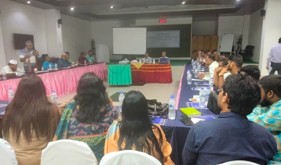 অনলাইন সহিংসতা ও বিভ্রান্তিমূলক তথ্য প্রতিরোধে তরুণ ও প্রবীণ সমাজের সংলাপ