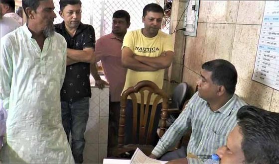 টাঙ্গাইলে দুই প্রতিষ্ঠানে ভোক্তার থাবা