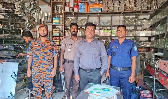 চাঁদপুরে দুই প্রতিষ্ঠানকে ১৫ হাজার টাকা জরিমানা