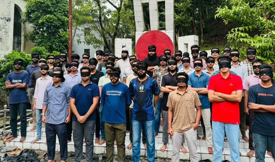 দাবি আদায়ে অনড় সিলেট ইঞ্জিনিয়ারিং কলেজের শিক্ষার্থীরা