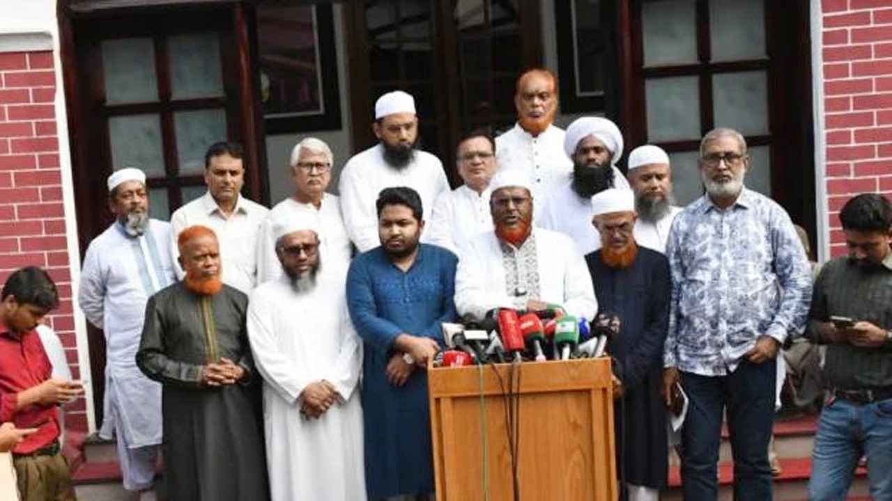আগামী ৩১ অক্টোবর খুলনা-কুষ্টিয়া অভিমুখে ১১ দলীয় ঐক্যের লংমার্চ