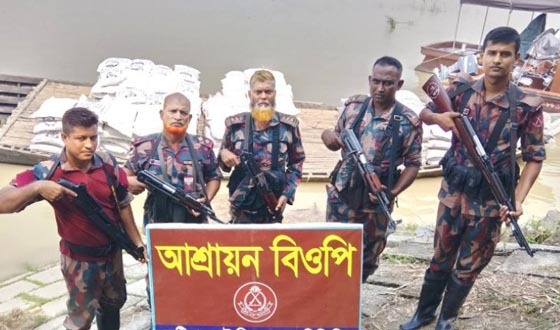 দৌলতপুর সীমান্তে নৌপথে ভারতে পাচারকালে সার উদ্ধার