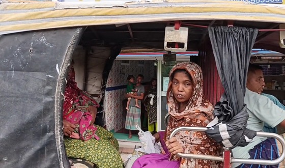 সিজারের টাকা ছিলনা অসহায় জহুরার পাশে দাড়ালো কয়রা হাসপাতাল