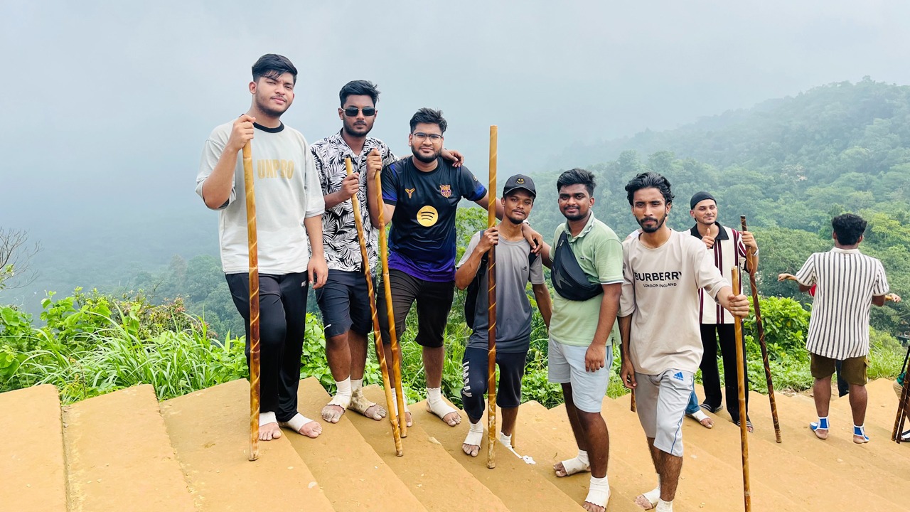 এক যাত্রায় তিন প্রকৃতির রূপ: পাহাড়-ঝর্ণা-সাগর জয়