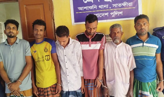আশাশুনিতে অপহরণ মামলার আসামিসহ গ্রেফতার ৬