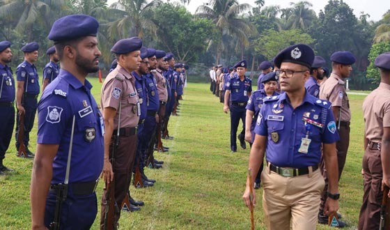 চাঁদপুরে জেলা পুলিশের বর্ণাঢ্য মাস্টার প্যারেড ও পরিদর্শন